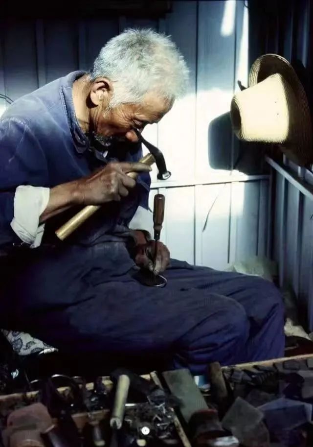 40年前的照片满满的回忆,致青春致回忆三十年前的老照片