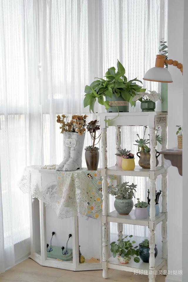 客厅不放家具怎么布置,客厅不大怎样摆家具