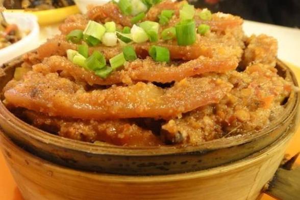 大师教你粉蒸肉的做法,老师傅梅菜蒸肉