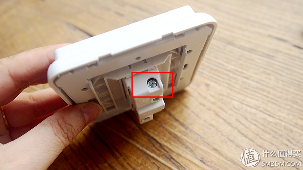 罗格朗开关插座内部结构如何组装,施耐德罗格朗西蒙哪个性价比高