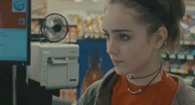 饱受争议的柏林电影节获奖影片，未成年少女堕胎日记，揪心到不忍