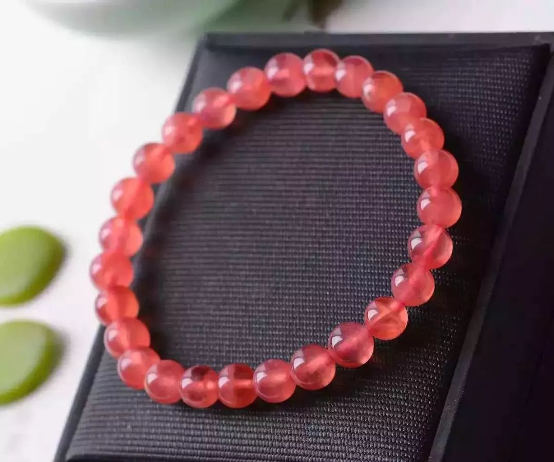 招财色暖色系,招财金什么颜色