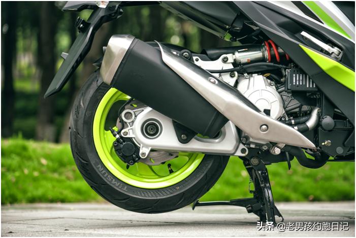 目前最火踏板车摩托车,现在最火的几款城市代步小踏板