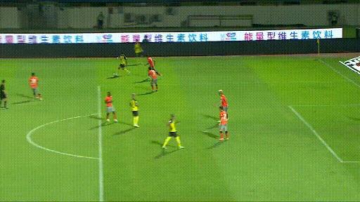 艾克森高拉特破门韦世豪双响,郜林传球艾克森