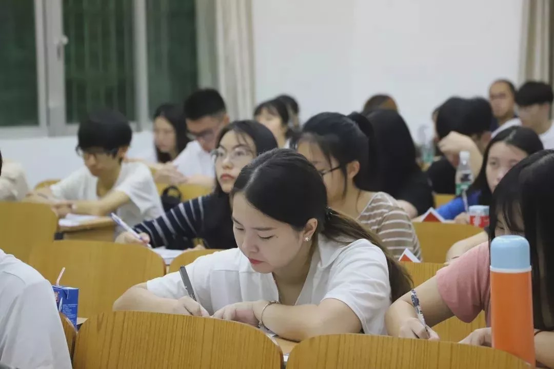 广州比较有名的学校有哪些,广州有没有什么学校比较好的