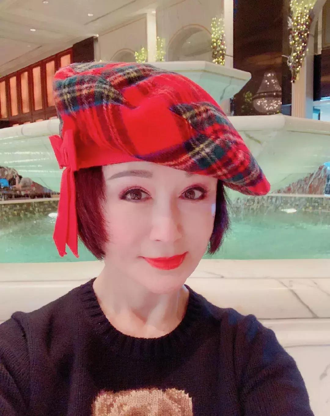 70岁潘迎紫肌肤似少女,71岁的潘迎紫是如何保养的