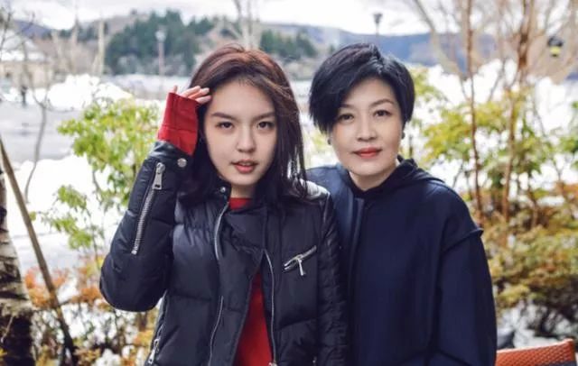 史泰龙女儿、姜文女儿、邱淑贞女儿,谁才是你心中的最美星二代