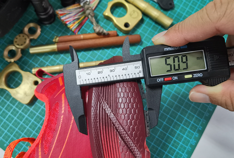 跑步鞋r2云跑鞋,r2云跑新款缓震跑鞋