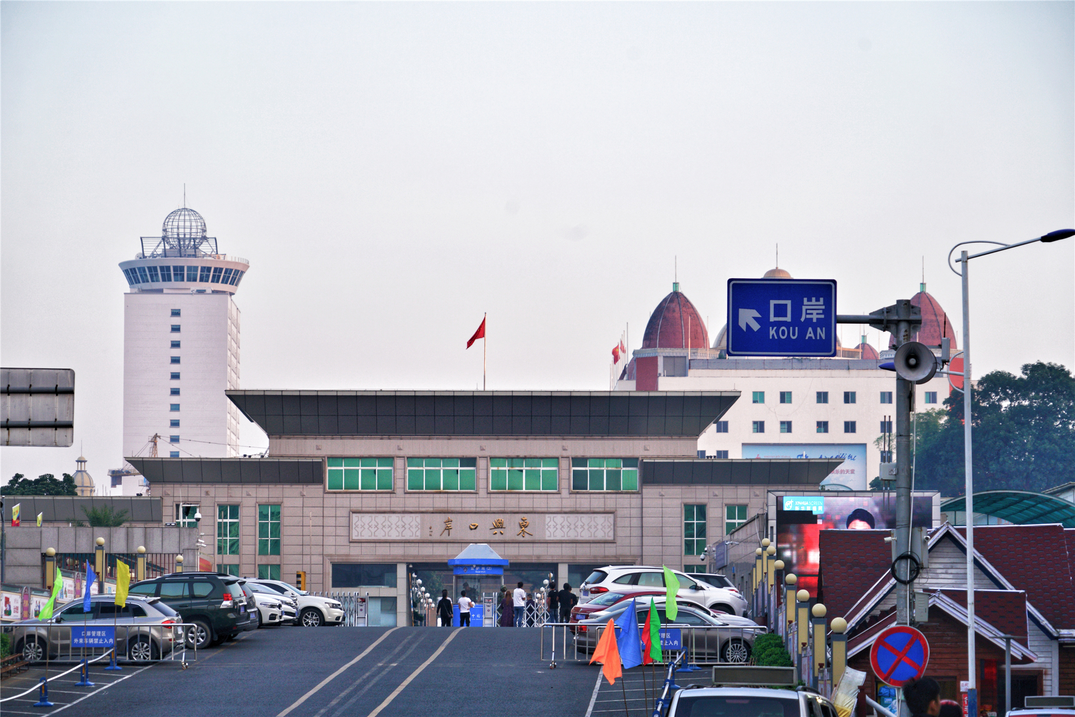 这个国家的男人以戴绿帽子为美，女人个个都很苗条