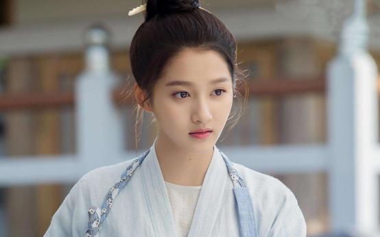 孩子有哪些面部特征更聪明,小孩的脸型决定孩子的长相