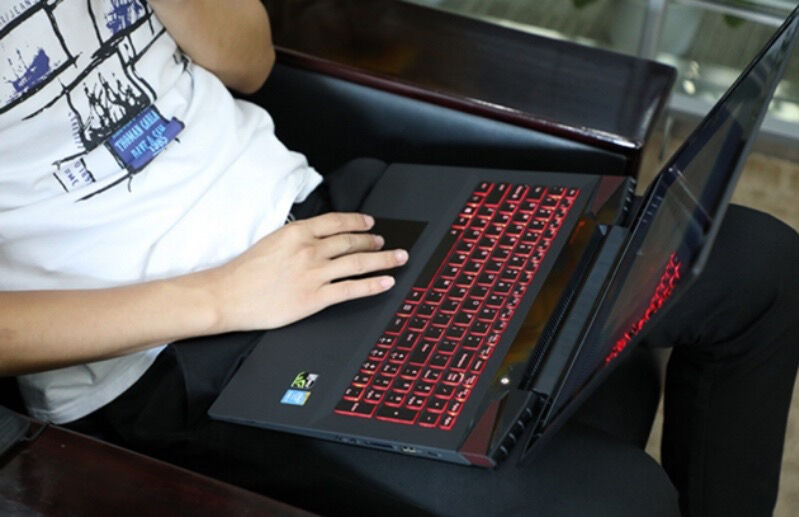 便宜实惠二手游戏本,5500预算二手游戏本