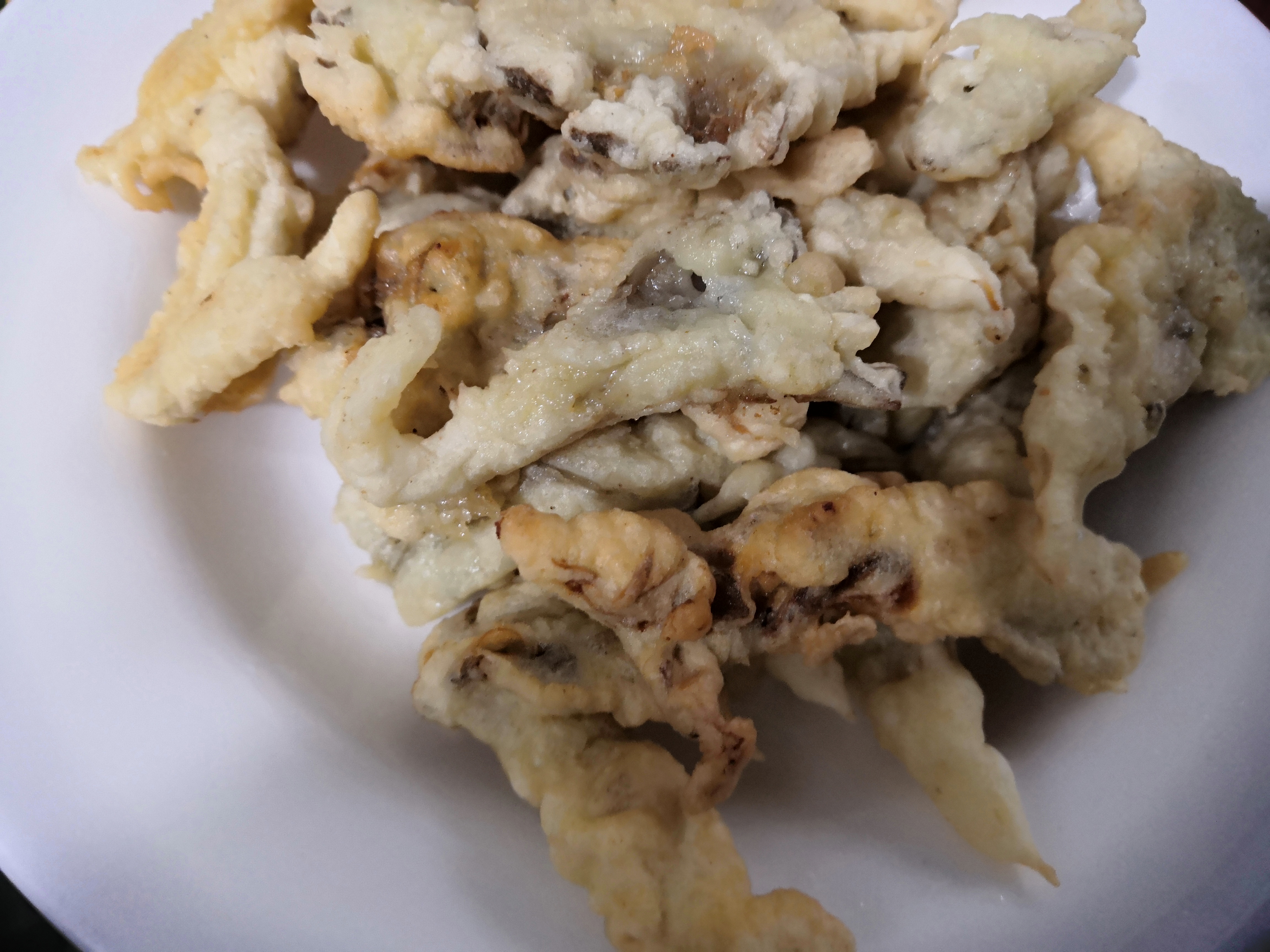 炸出来的蘑菇太油,炸过的蘑菇软了