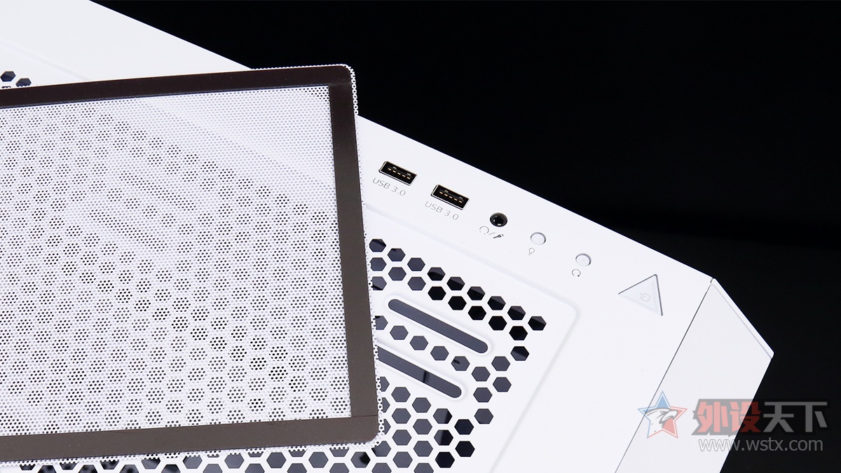 威刚入侵者烈日版,威刚xpg选哪个