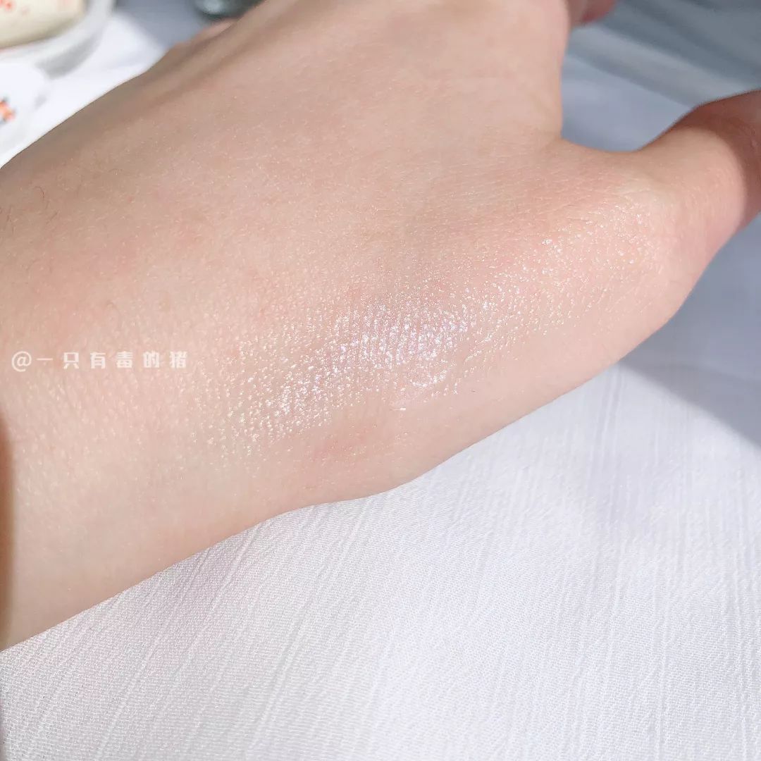 空管的润唇膏,空管的唇膏