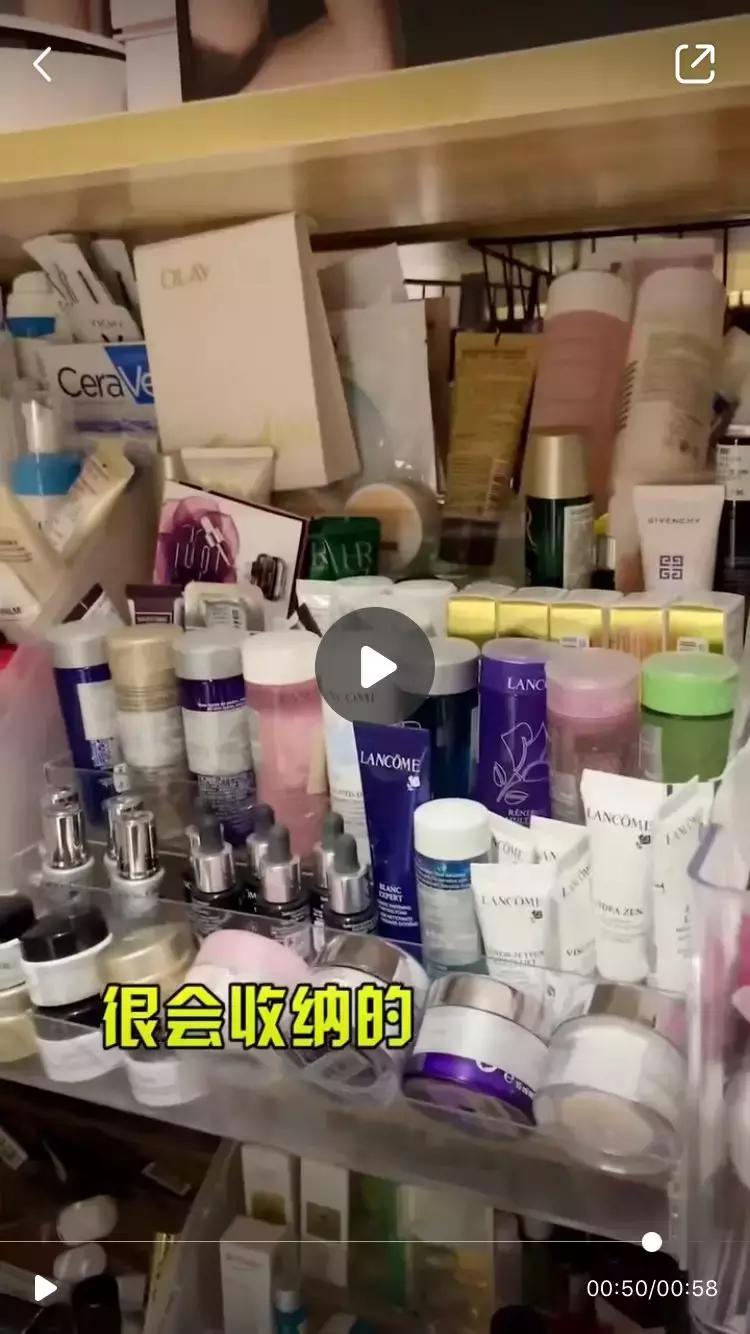 拥有上千支口红的李佳琦如果失去它,估计在家会崩溃吧!