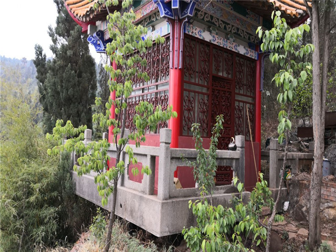 西山公园离西山风景区远吗,昆明西山公园哪里好玩