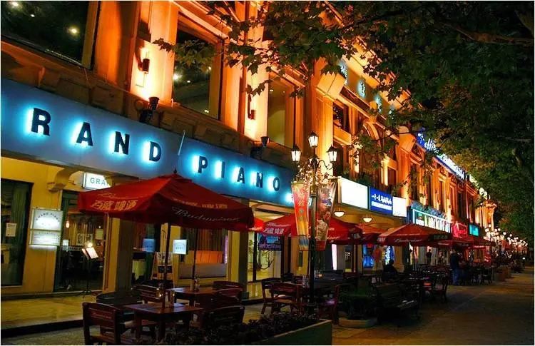 在上海一个月工资两万什么水平,月薪不过3万的看过来