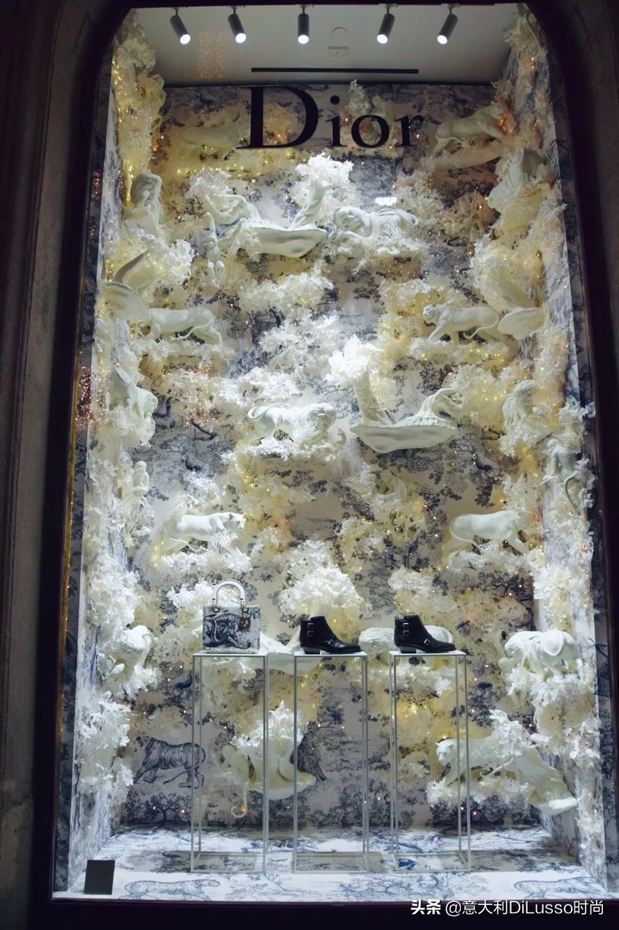 欧洲橱窗为什么漂亮,国外橱窗和小店的区别