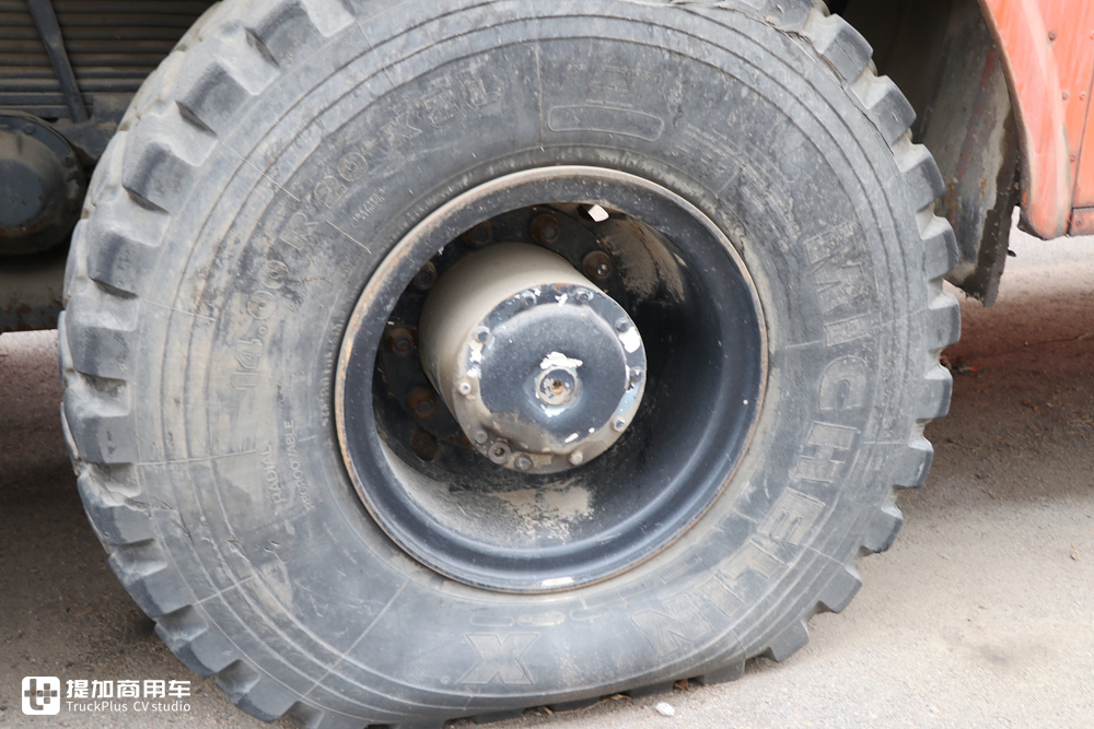 奔驰卡车和北奔,北奔重卡和奔驰一样吗