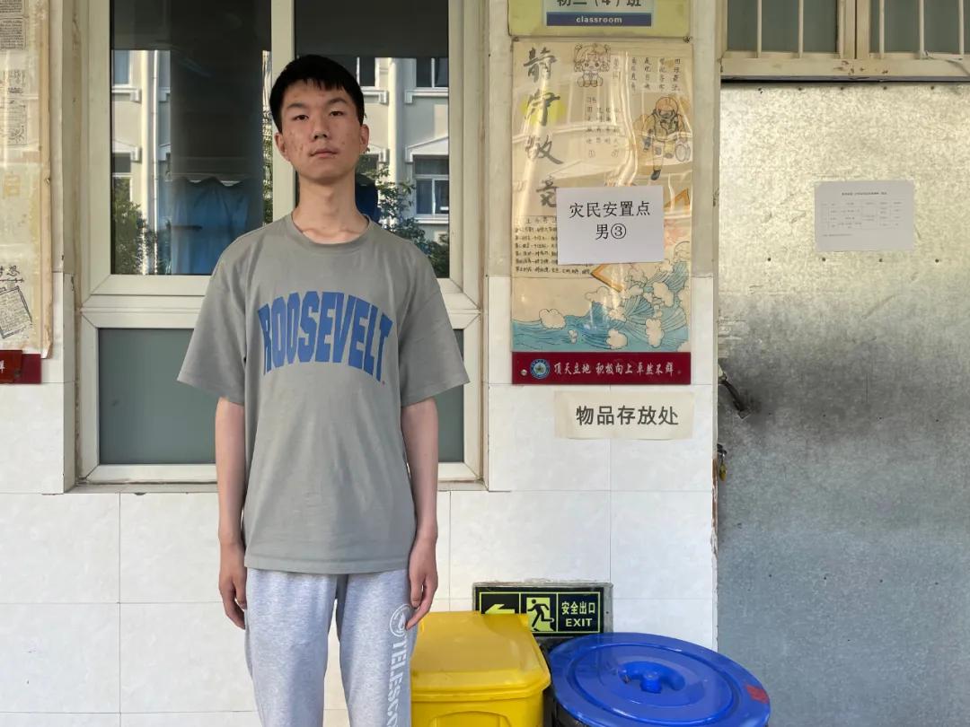 人在新乡，我们的家还在水里