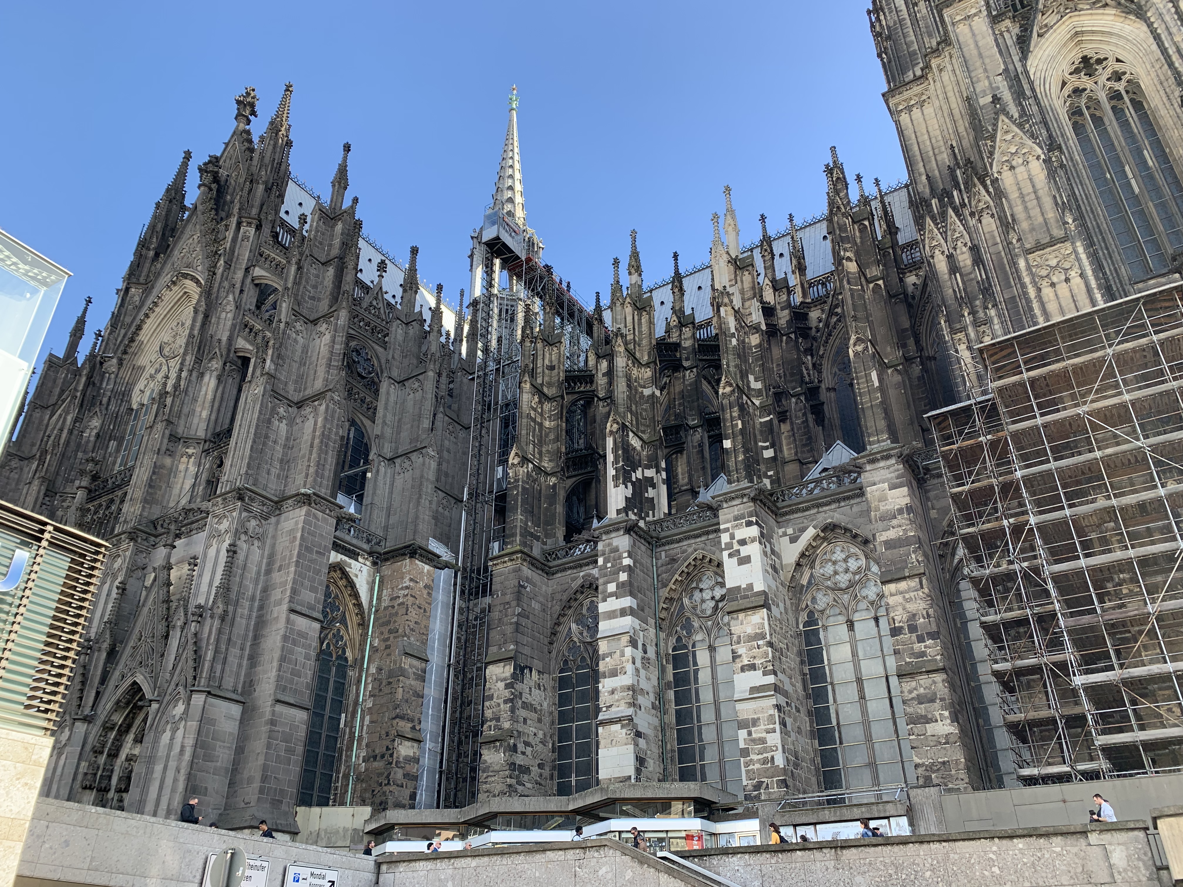 在海外开银行账号难,国内公司可以在国外开银行账号吗