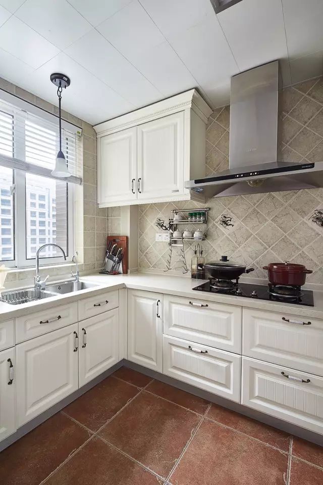 油烟机侧吸和顶吸集成灶哪个好,集成灶侧吸和顶吸油烟机哪个好