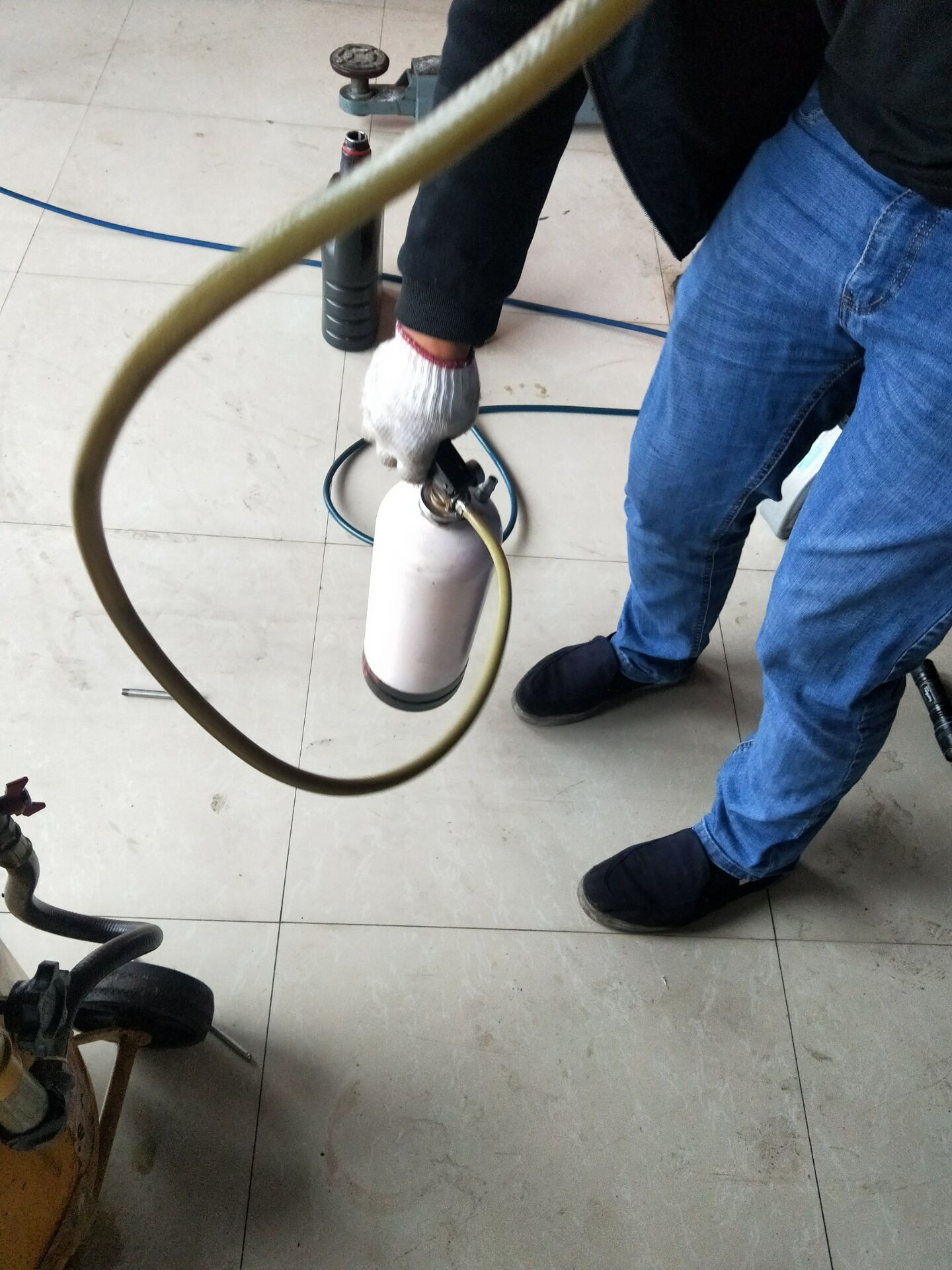 2010款大众途观发动机大修,2010年大众途观大修自己开值不