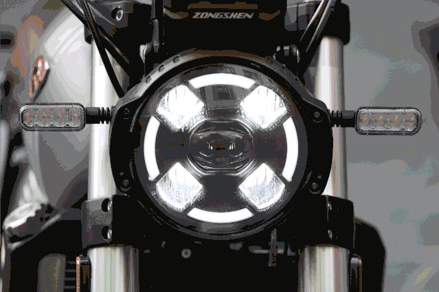 中量级双缸复古赛科龙re3试驾,宗申赛科龙re3双缸400复古摩托