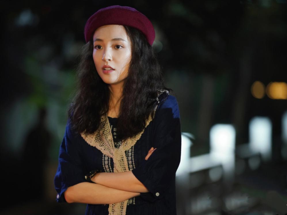 烫了卷发显老有什么办法补救,烫了中卷显老怎么办