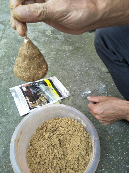 野钓鲫鲤通杀饵料配方大全,鲤鲫野钓饵料配方