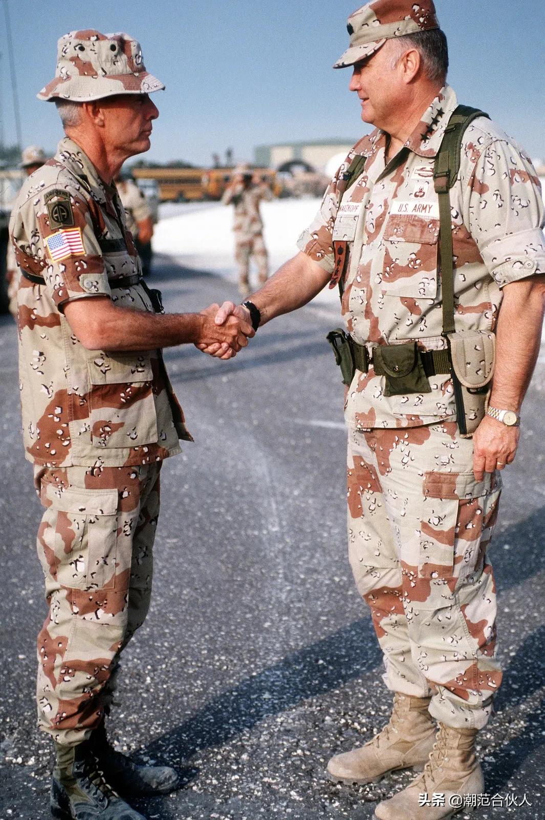 从步兵到吉利服,rafsimons迷彩