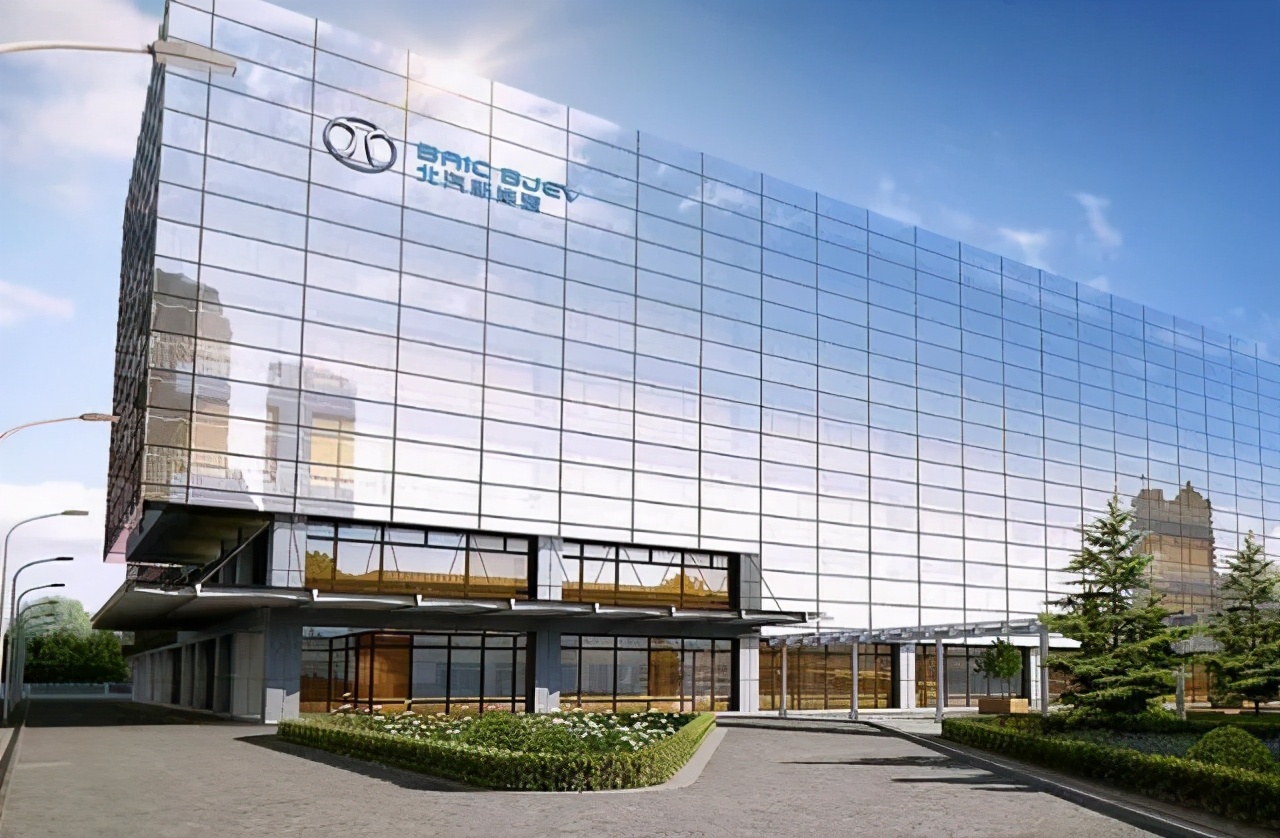 北汽新能源为何从巅峰跌落,北汽新能源ec3最新版