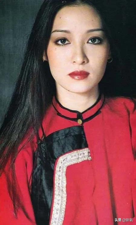 自带情绪的眼睛,最近流行三白眼美人