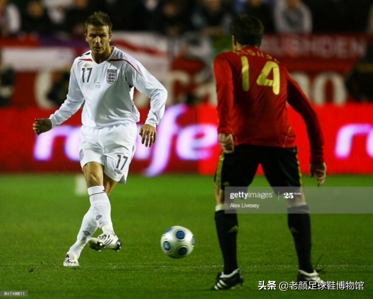 同是穿鞋挑剔的强迫症球星,10年前托尼克罗斯为小贝测试猎鹰鞋