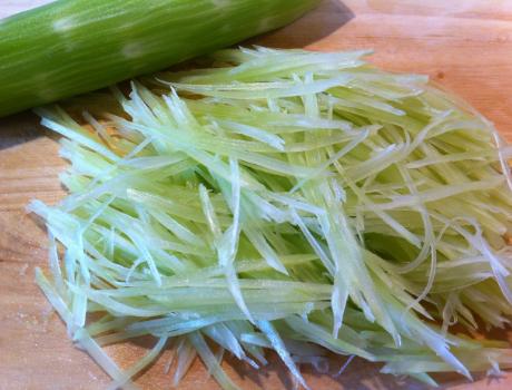 用鱼香汁做鱼香肉丝,鱼香肉丝的鱼香汁没有饭店的味道