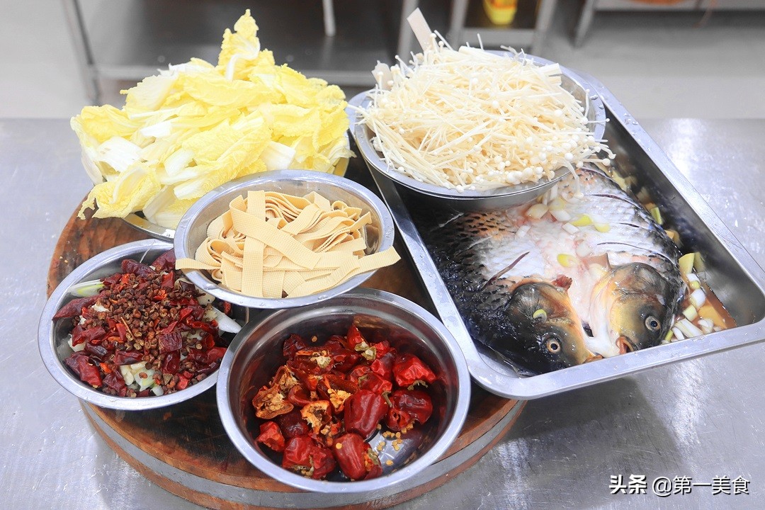 无需烤箱版家庭不辣酱香烤鱼做法,家庭版烤鱼不用烤箱也能做不吃辣