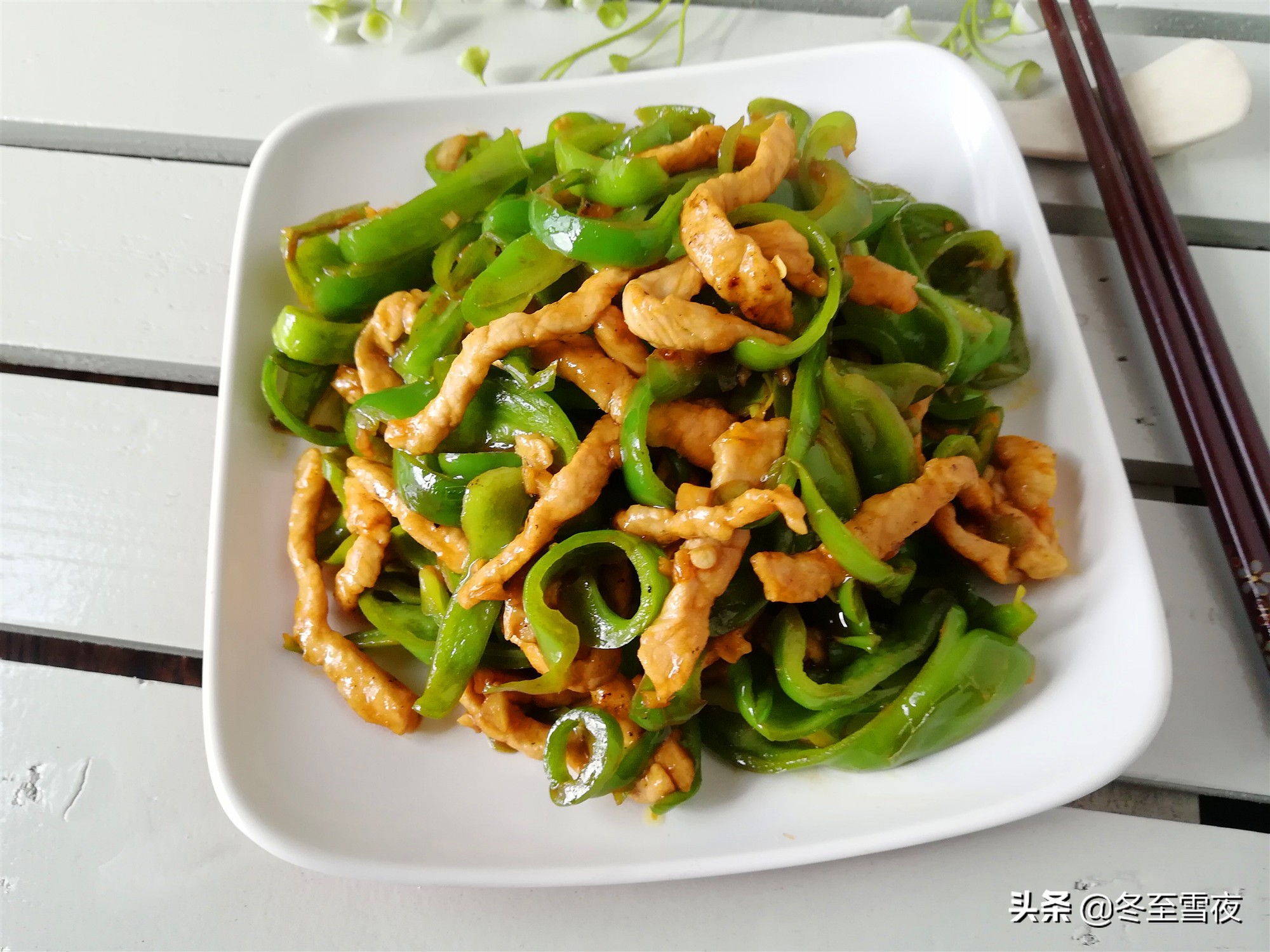 炒菜放肉丝怎样做肉丝才嫩,炒菜放肉丝要不要腌制