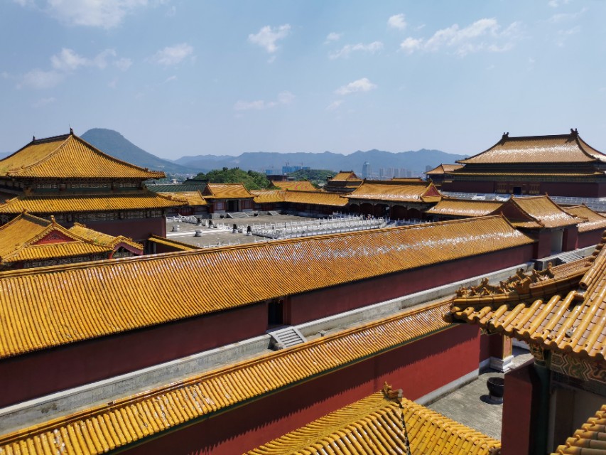 横店影视城广州街香港街春节攻略,广州街香港街和明清宫苑在一起吗