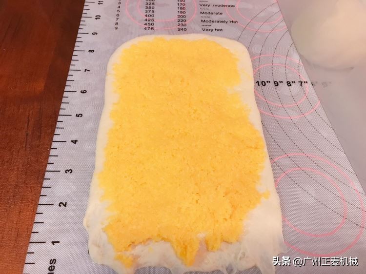 汤种面包甜面团,椰蓉奶酥皇冠面包做法