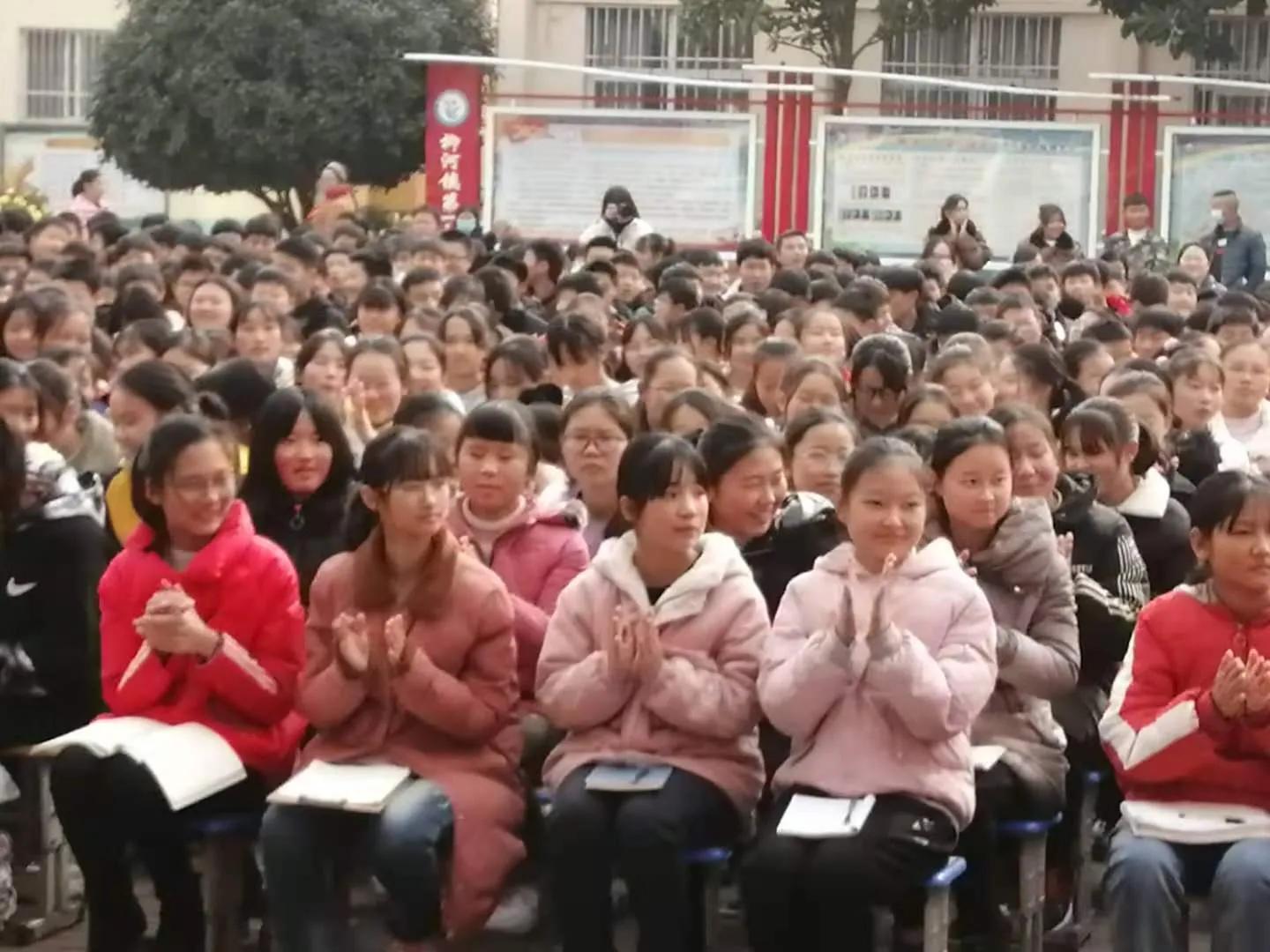 用心护航未成年法治教育,法制教育保驾护航