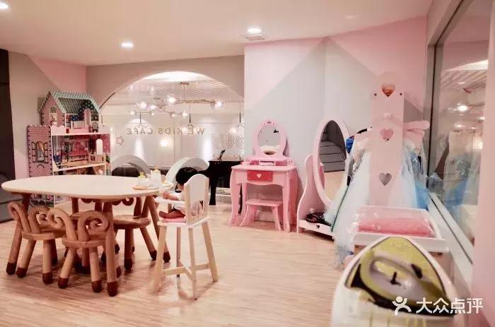 青岛宝妈夏日打卡的8家亲子咖啡餐厅，竟是这几家，位置曝光…
