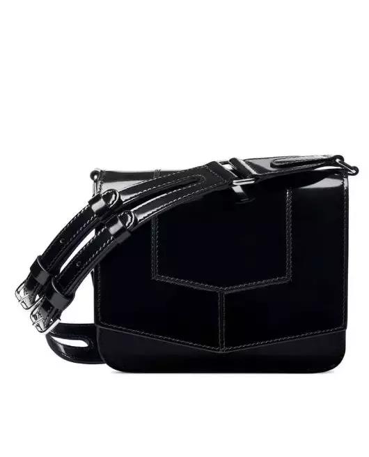 刘雯今年最流行的包,刘雯同款包时尚潮流大牌大容量