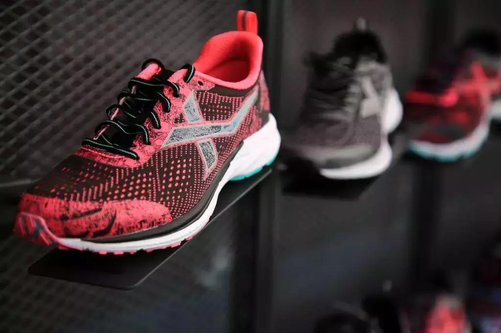 又土又low的鞋,又土又low让人上瘾的小众产品