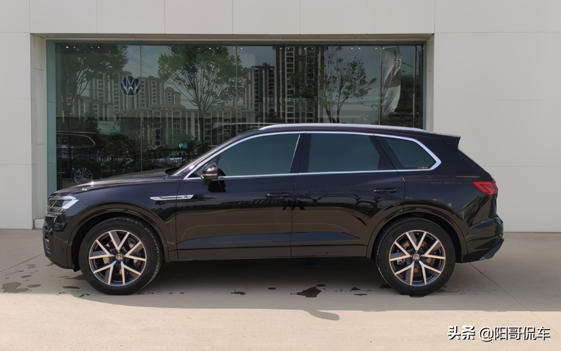 60万途锐3.0t,60万买大众途锐二手车