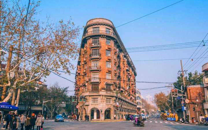 适合学生穷游国外的地方,适合学生穷游的路线