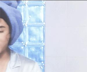 张卫健最酷换装,张卫健女装惊艳全场视频