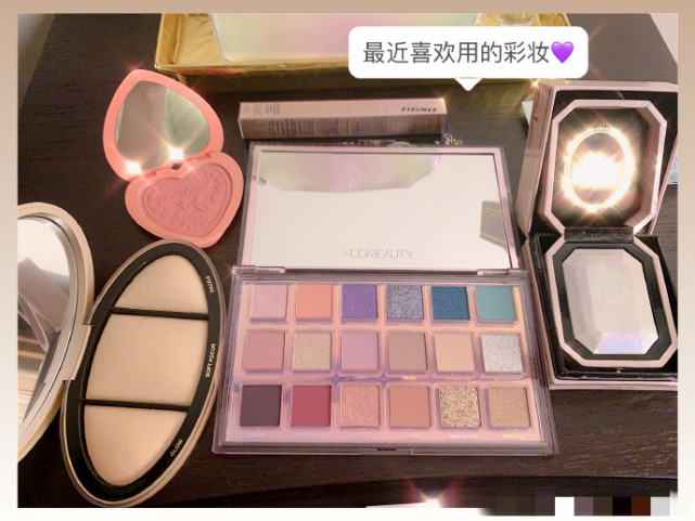 方媛教女儿游泳,方媛晒照分享生活