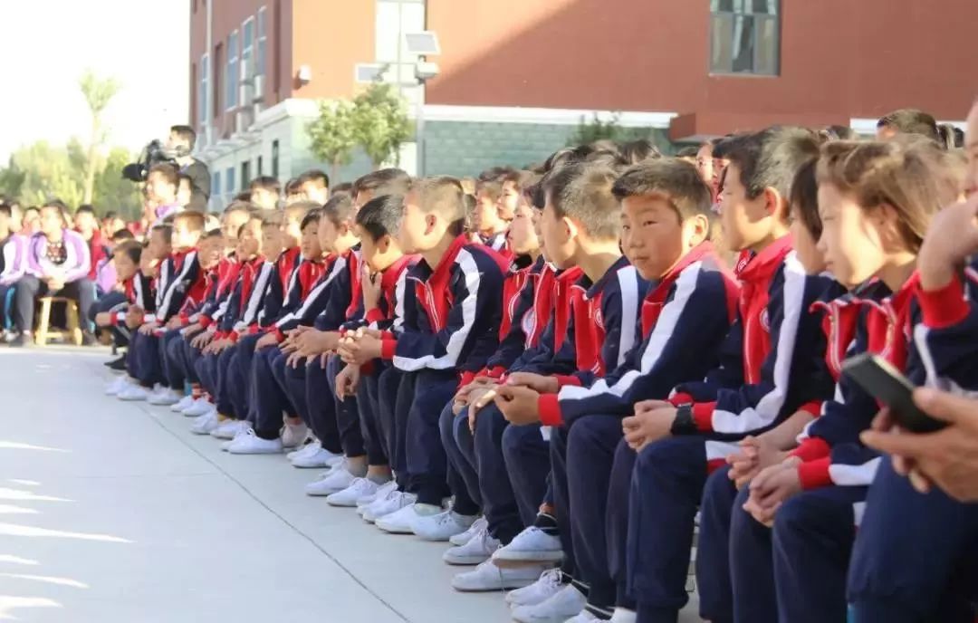 吴桥杂技非遗表演团队,吴桥杂技艺术节每几年举办一次