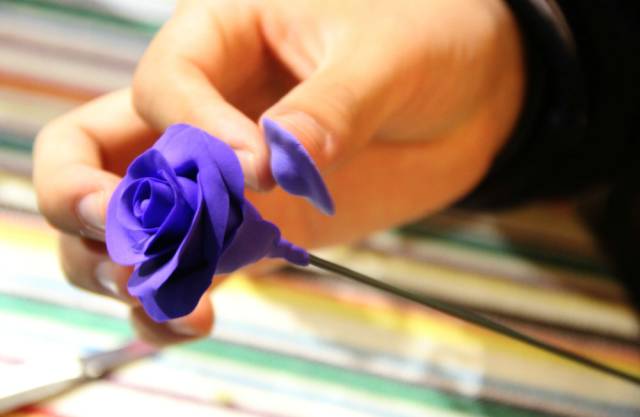 粘土手工100种简单人物在纸上制作,用超轻粘土做的手工又简单又漂亮