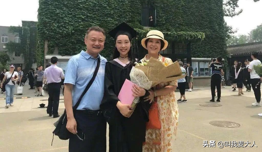 欧阳奋强为何能脱颖而出演贾宝玉,欧阳奋强贾宝玉塑造经典